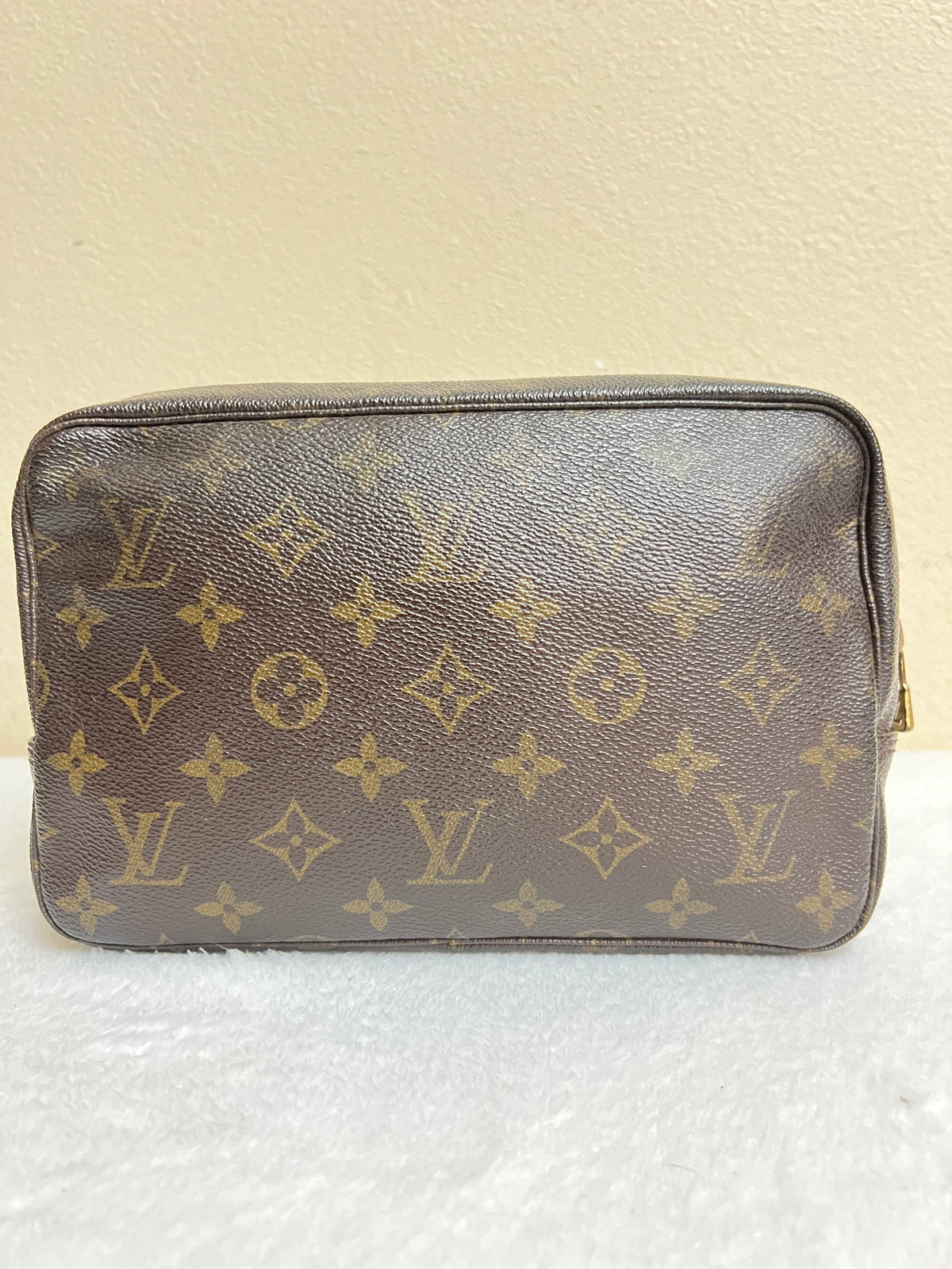 TROUSSE 23 MONO