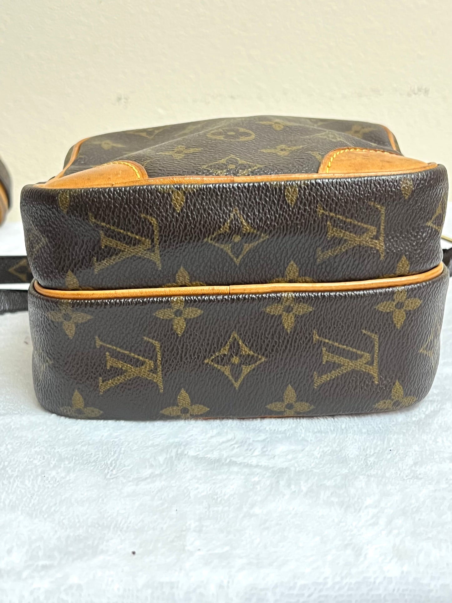 AMAZON CROSSBODY