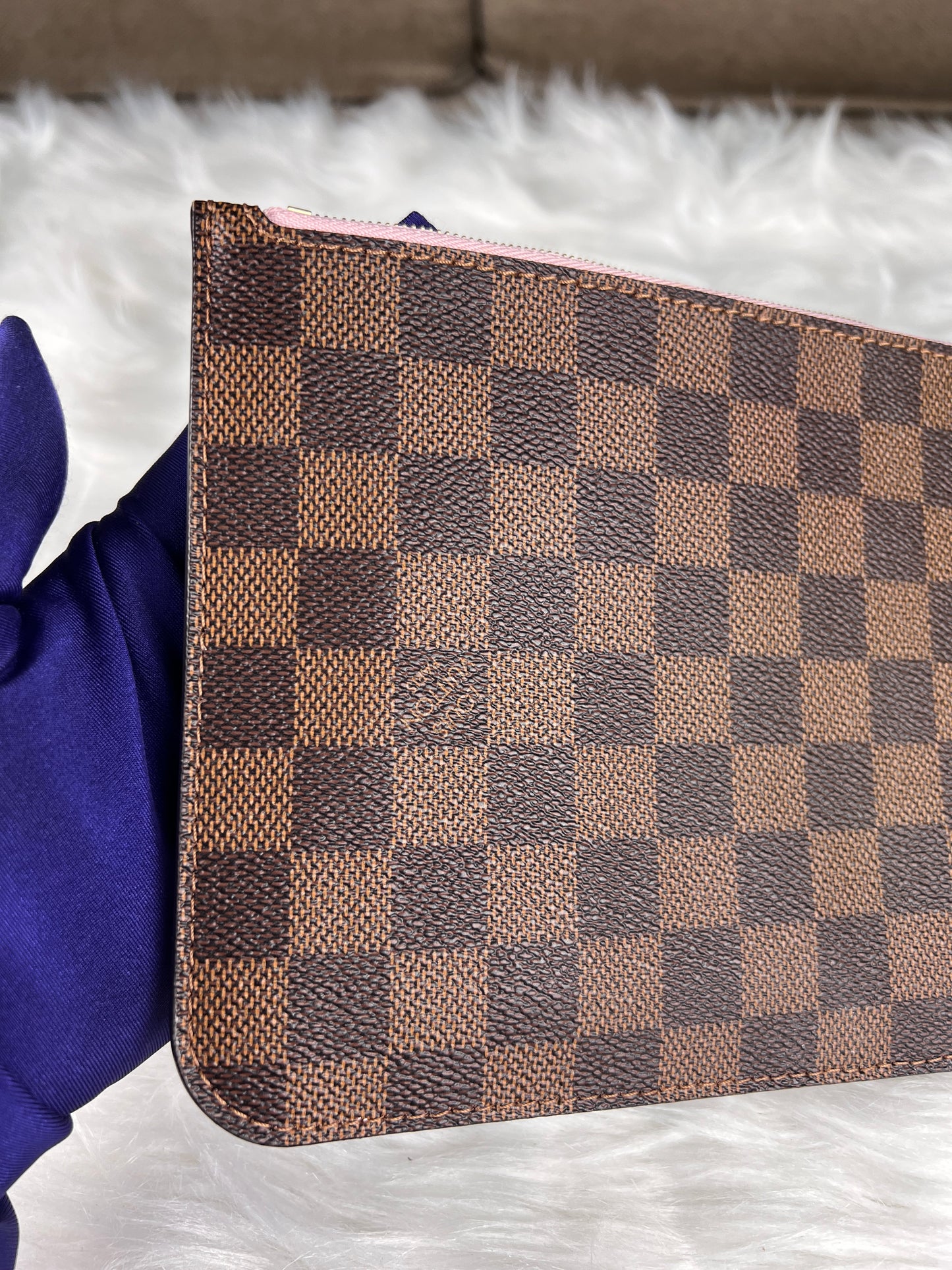 NEVERFULL POCHETTE MM DAMIER / LIGHT PINK INTERIOR