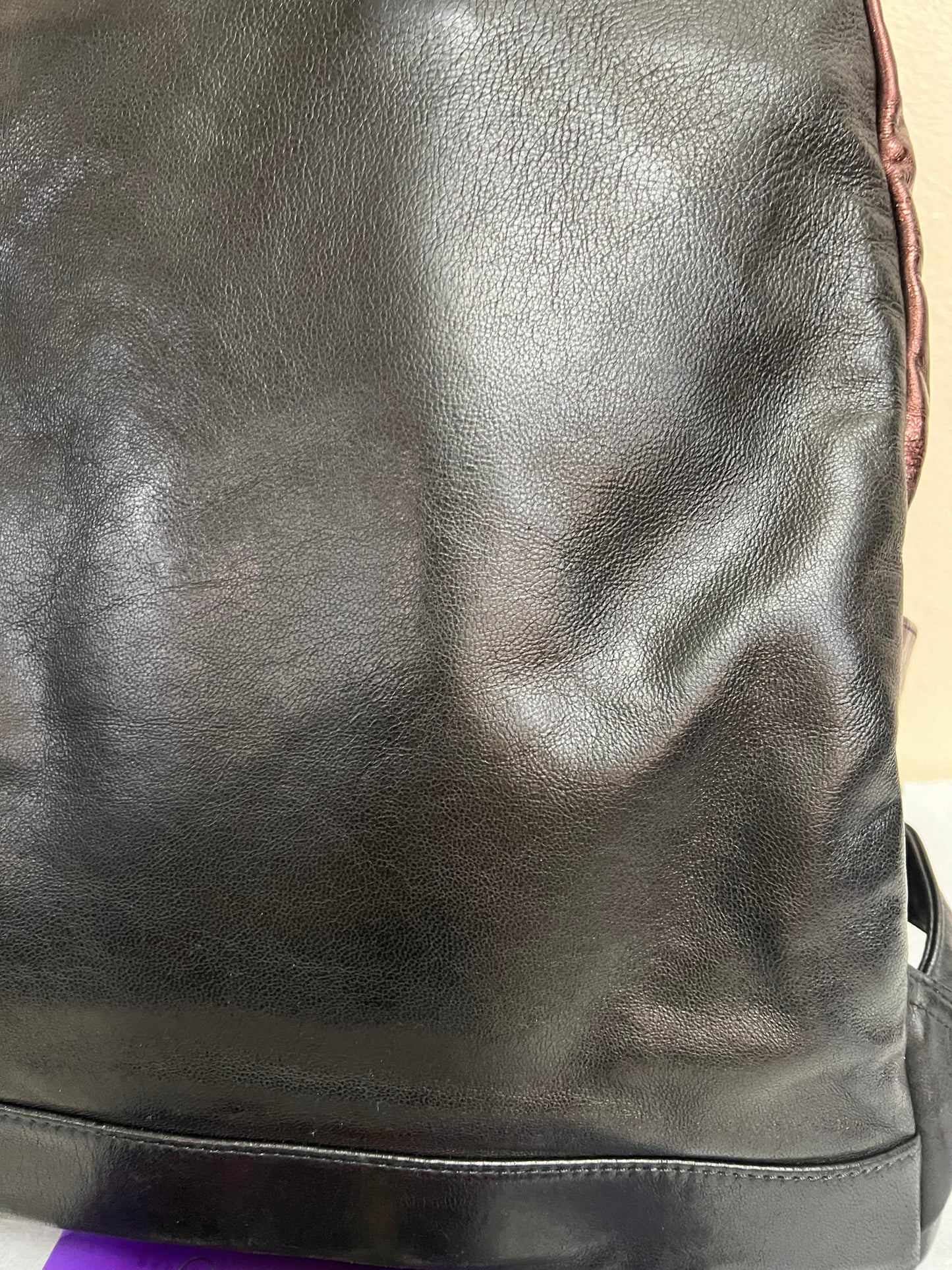 MCM BAGPACK MAROON METALLIC LEATHER