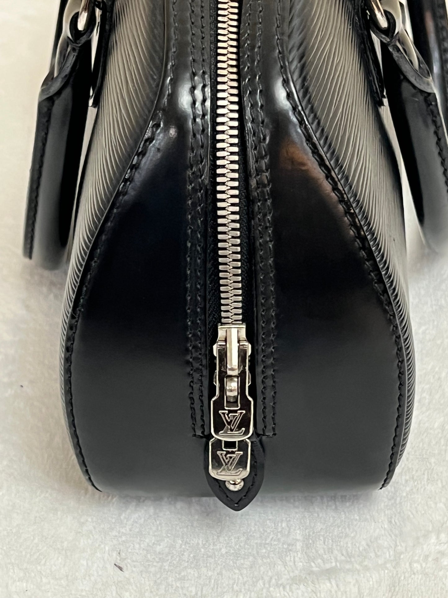 JASMINE EPI BLACK