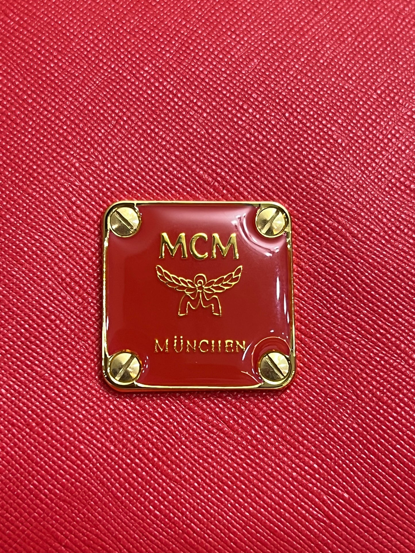 MCM PAPILLION ORANGE