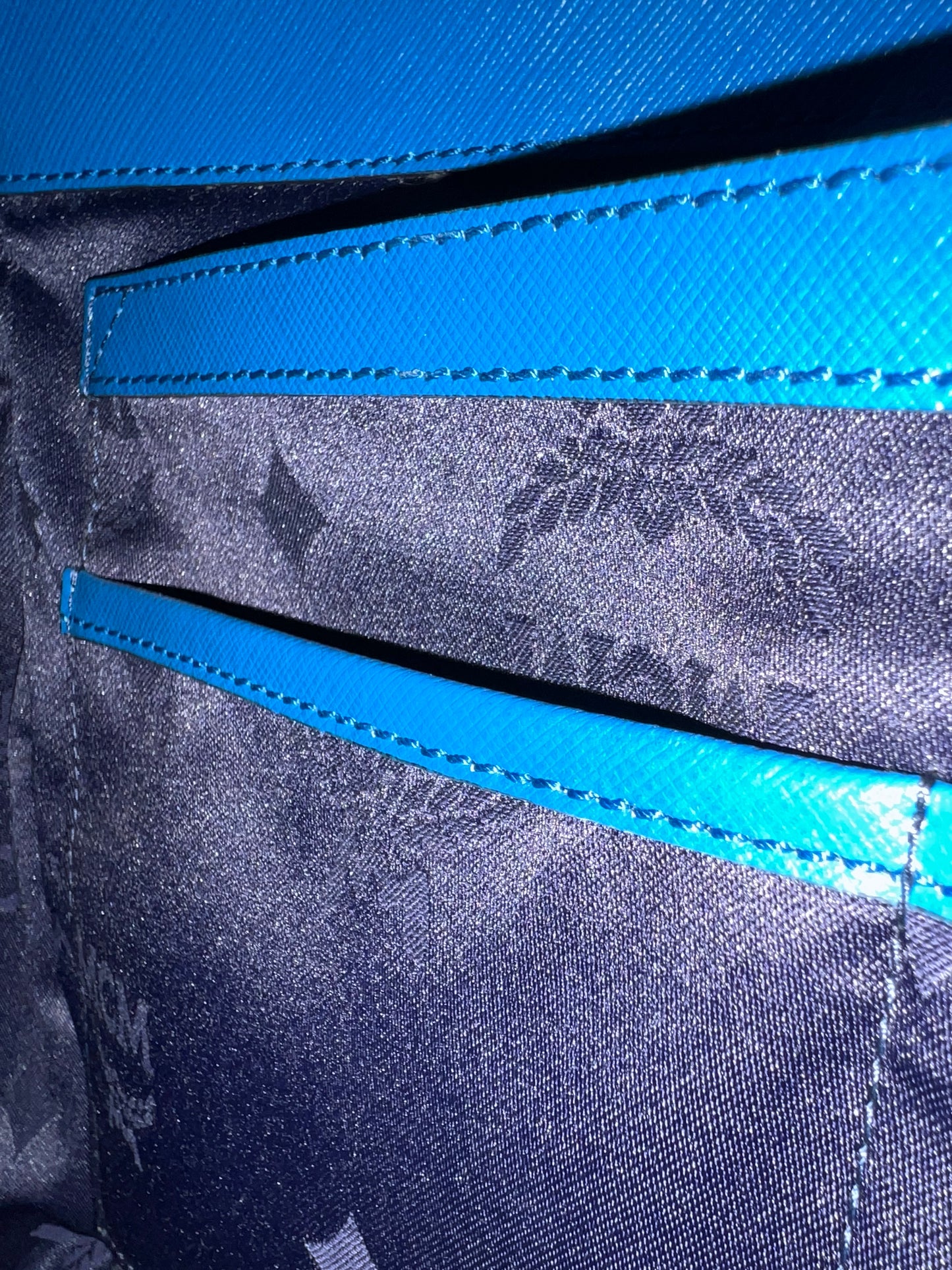 MCM SAFFIANO BLUE