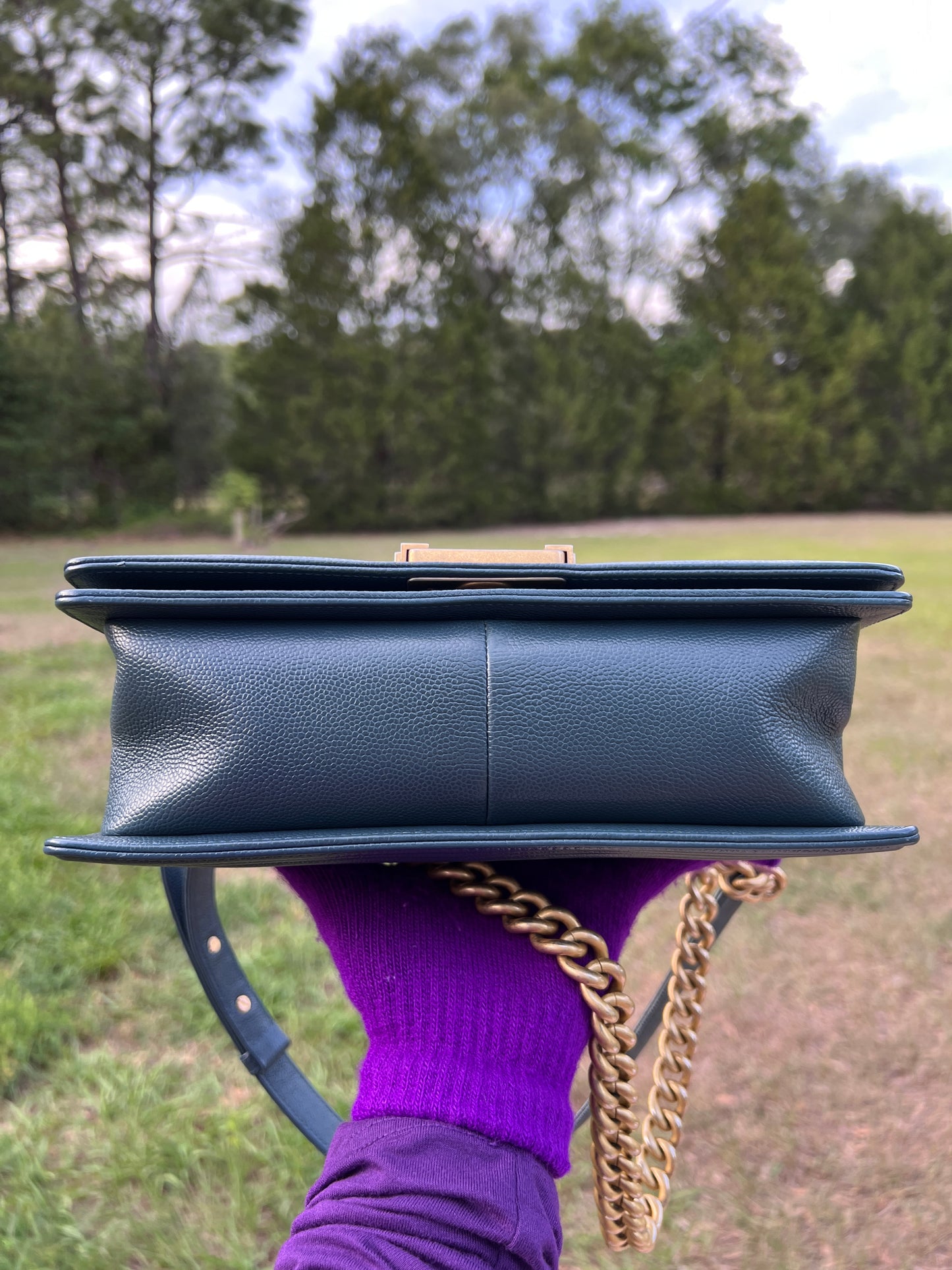 BOY FLAP CAVIAR MEDIUM