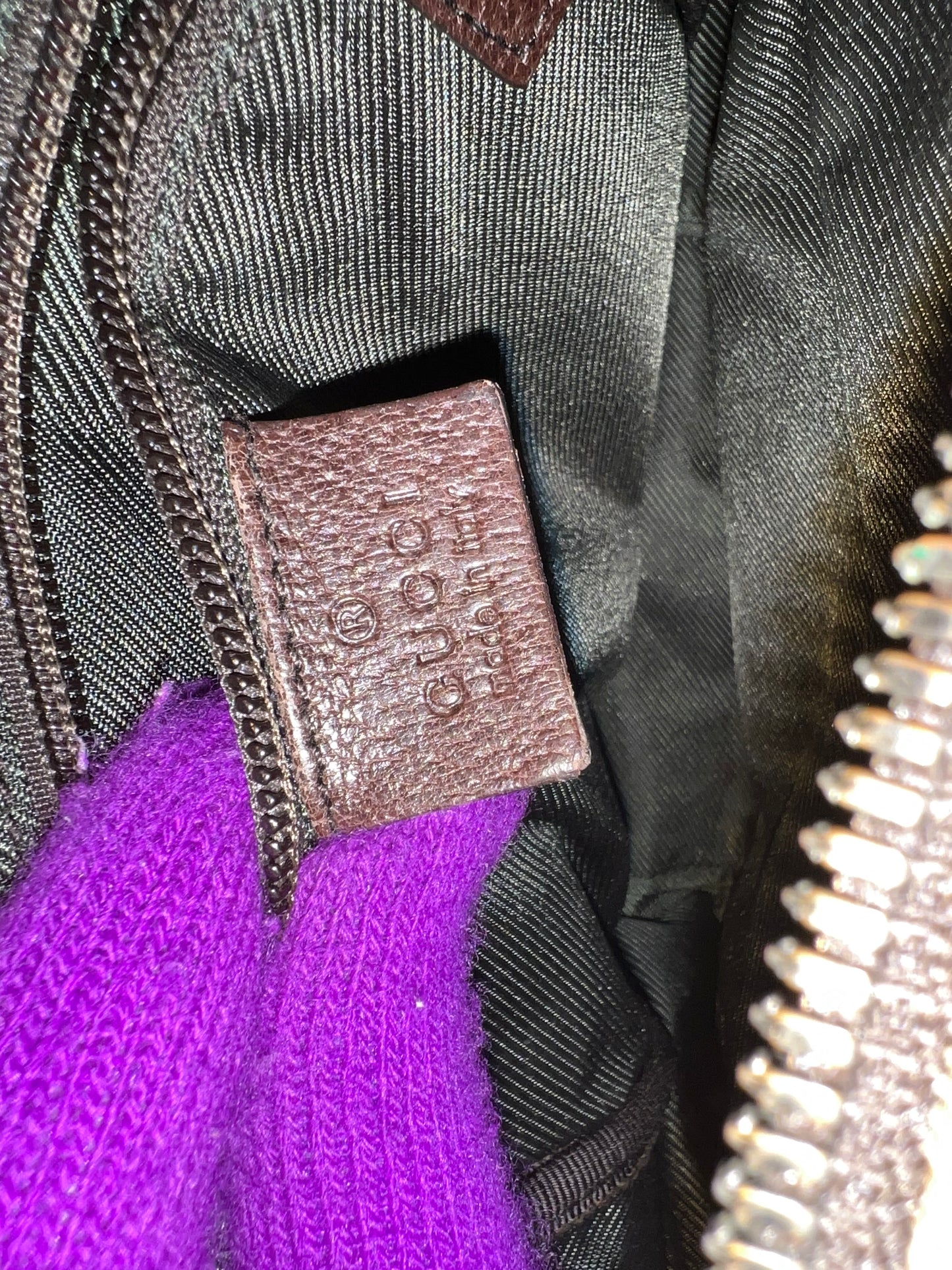SUPREME CROSSBODY