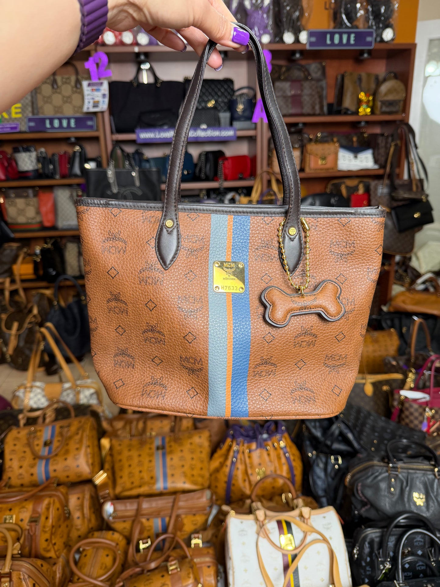MCM CHOCO MINI w/ BONE